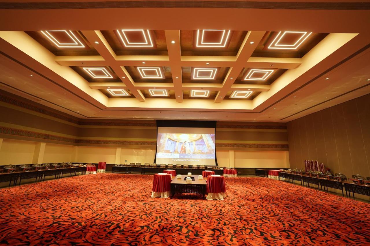 Manjeera Sarovar Premiere Hotel Rajahmundry Ngoại thất bức ảnh