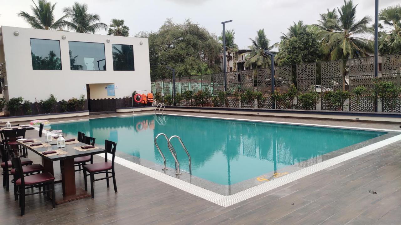 Manjeera Sarovar Premiere Hotel Rajahmundry Ngoại thất bức ảnh
