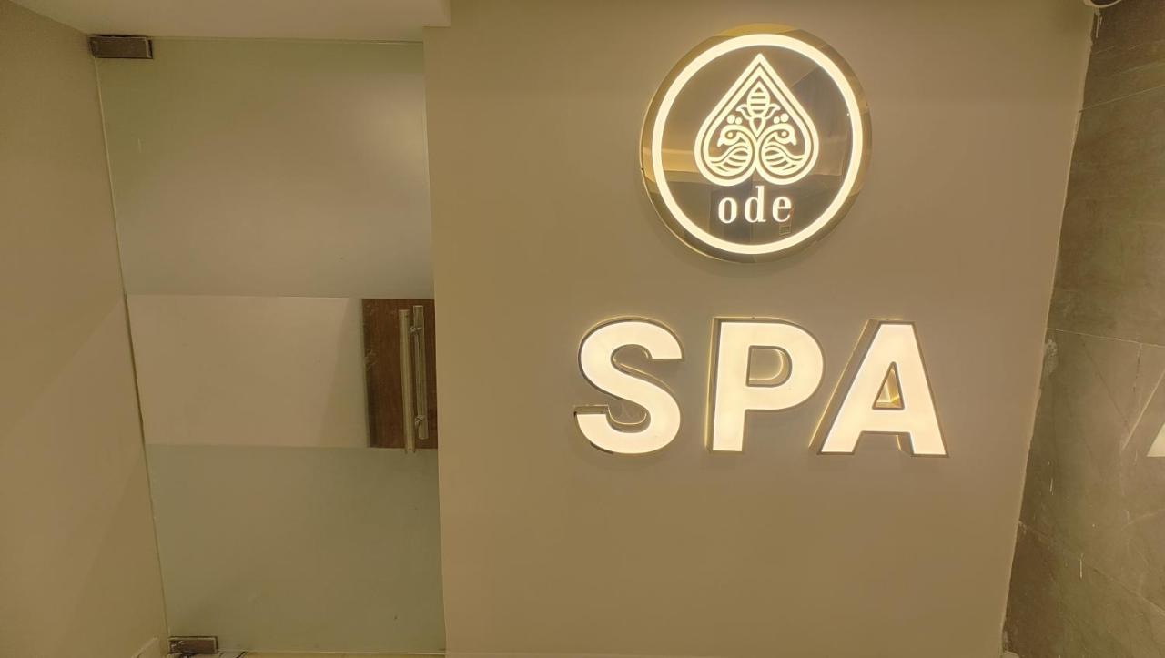 Manjeera Sarovar Premiere Hotel Rajahmundry Ngoại thất bức ảnh