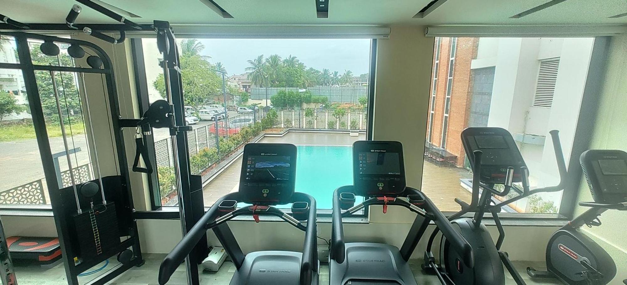 Manjeera Sarovar Premiere Hotel Rajahmundry Ngoại thất bức ảnh
